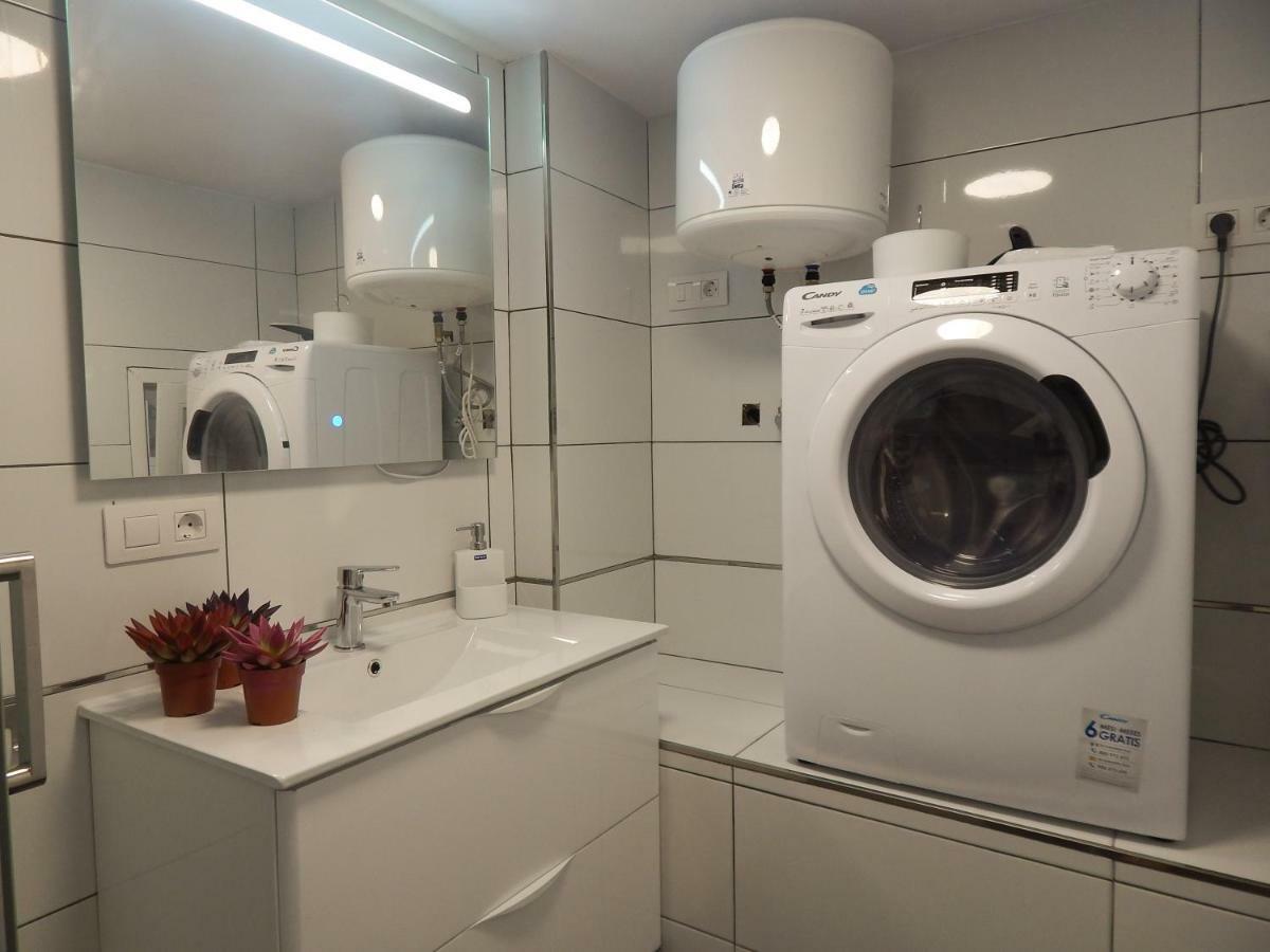 Apartamentos Bello Zona Hospital サン・クリストバル・デ・ラ・ラグーナ エクステリア 写真