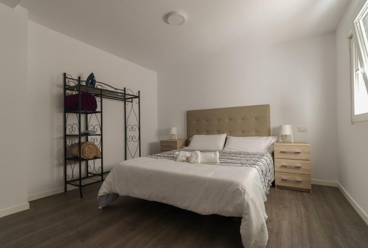 Apartamentos Bello Zona Hospital サン・クリストバル・デ・ラ・ラグーナ エクステリア 写真